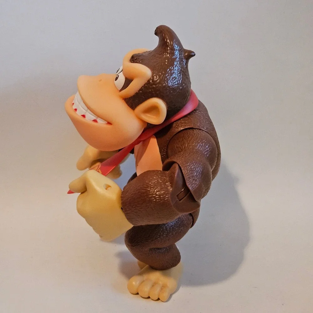 Nintendo Jakks Pacific Donkey Kong 6 Inch Action Figure Super Mario Bros DK Tie